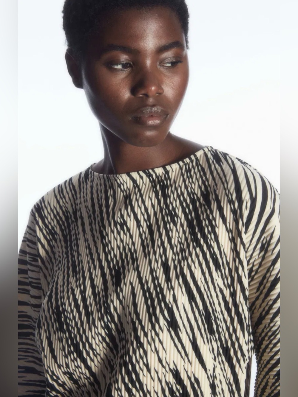 COS Rounded Pleated Top, size M - Picture 2 of 16